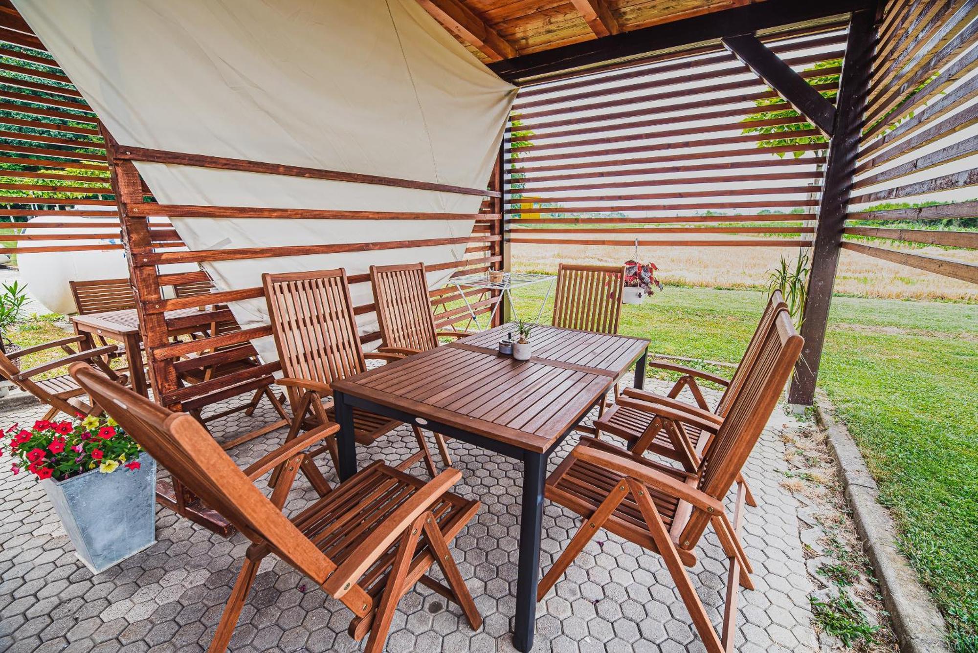 ברז'יס Lux Living Apartments Budic Near Terme Catez חדר תמונה